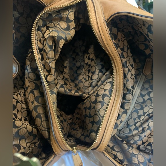 Coach Madison Carlyle Shoulder Bag - Tan Leather (As Is, See Photos) - Picture 5 of 12